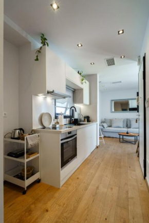 Koukouvagia penthouse in Athens